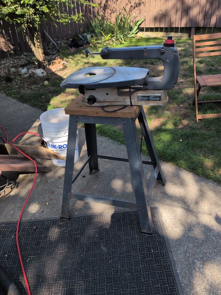 Craftsman Schroll Saw With Stand