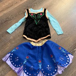 Frozen Ana. Size small