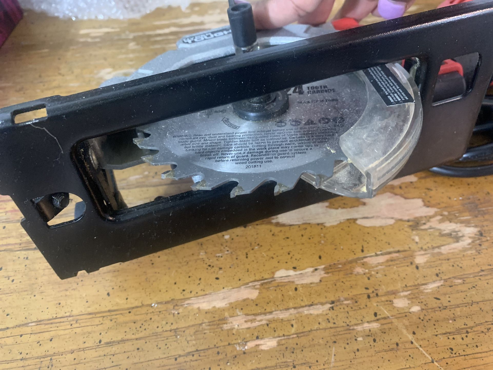 Hyper Tough 5.8 AMP Corded 4.5 Inch Mini Circular Saw AQ10024 for Sale in Halndle Bch FL OfferUp