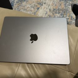 Apple MacBook Pro 2023 A2779 14in M2 Pro 10 CPU 16GB RAM 512GB SSD Excellent