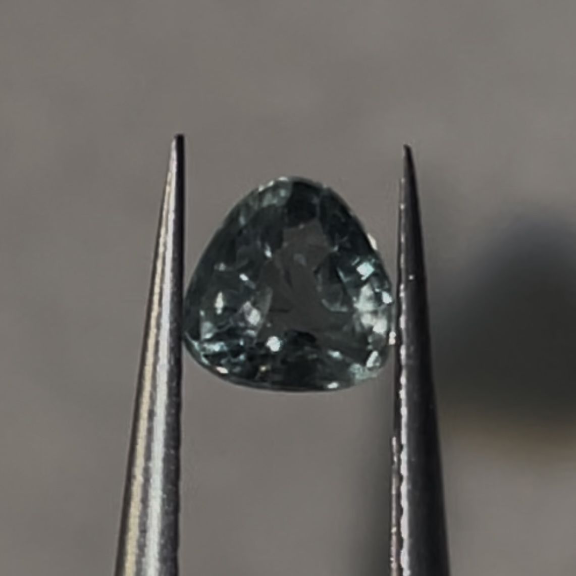 0.55Ct Natural Bluish-Gray Sapphire From Sri Lanka