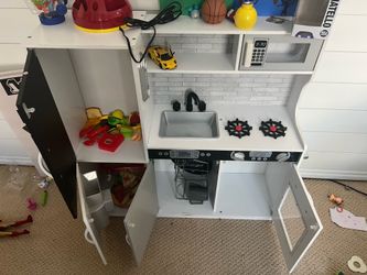 Toy Kitchen
