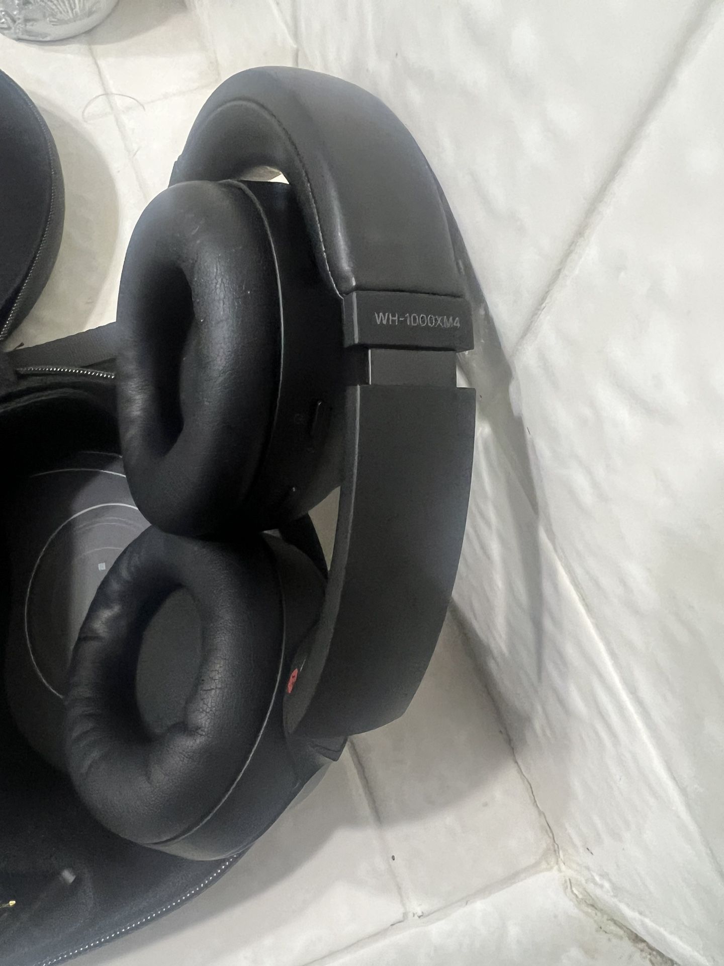 Sony WH-1000XM4 Wireless Noise Canceling Overhead Headphones - Black