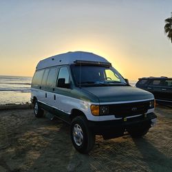 2004 Ford E250