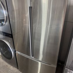 Insignia French Door Refrigerator With 90 Day Warranty