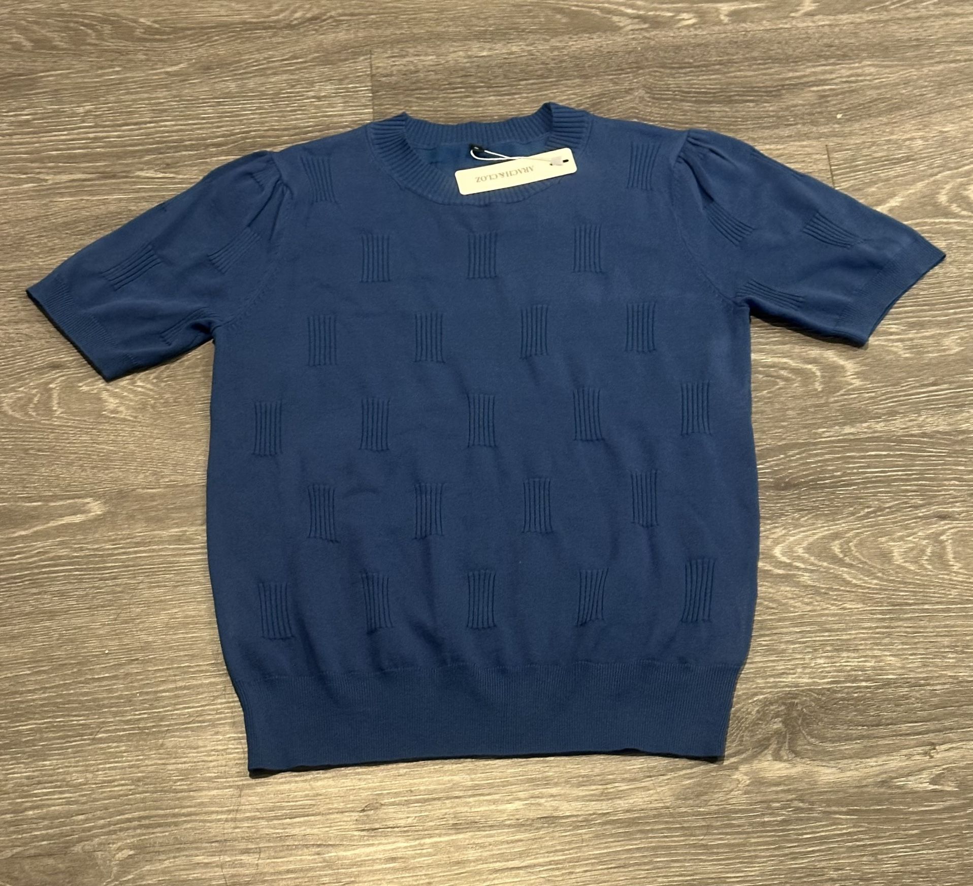 Arach & Cloz Blue Short Sleeve Sweater , Women’s Small , NWT