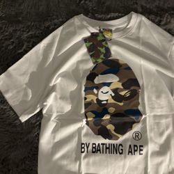 A bathing ape BAPE Sand camo Big Ape Head T-shirt White Beige Size Medium (Size M)