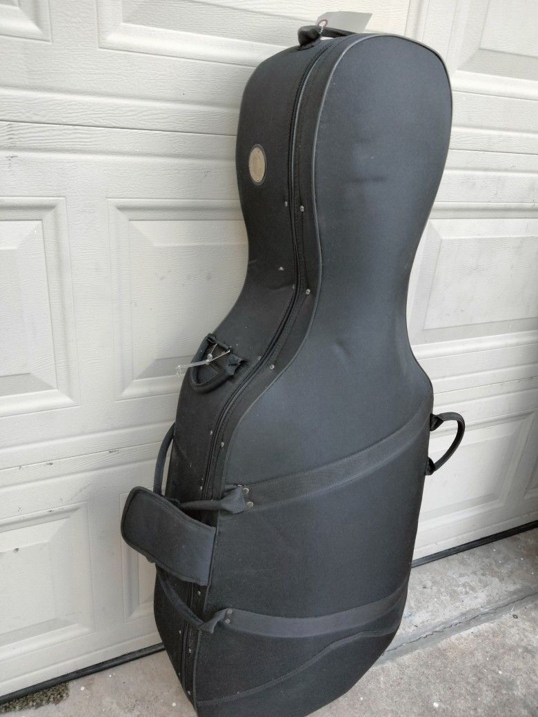 Cello Hardcase Deluxe Plush with wheels 