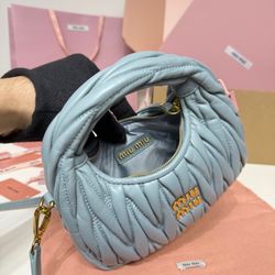 Hobo armpit bag