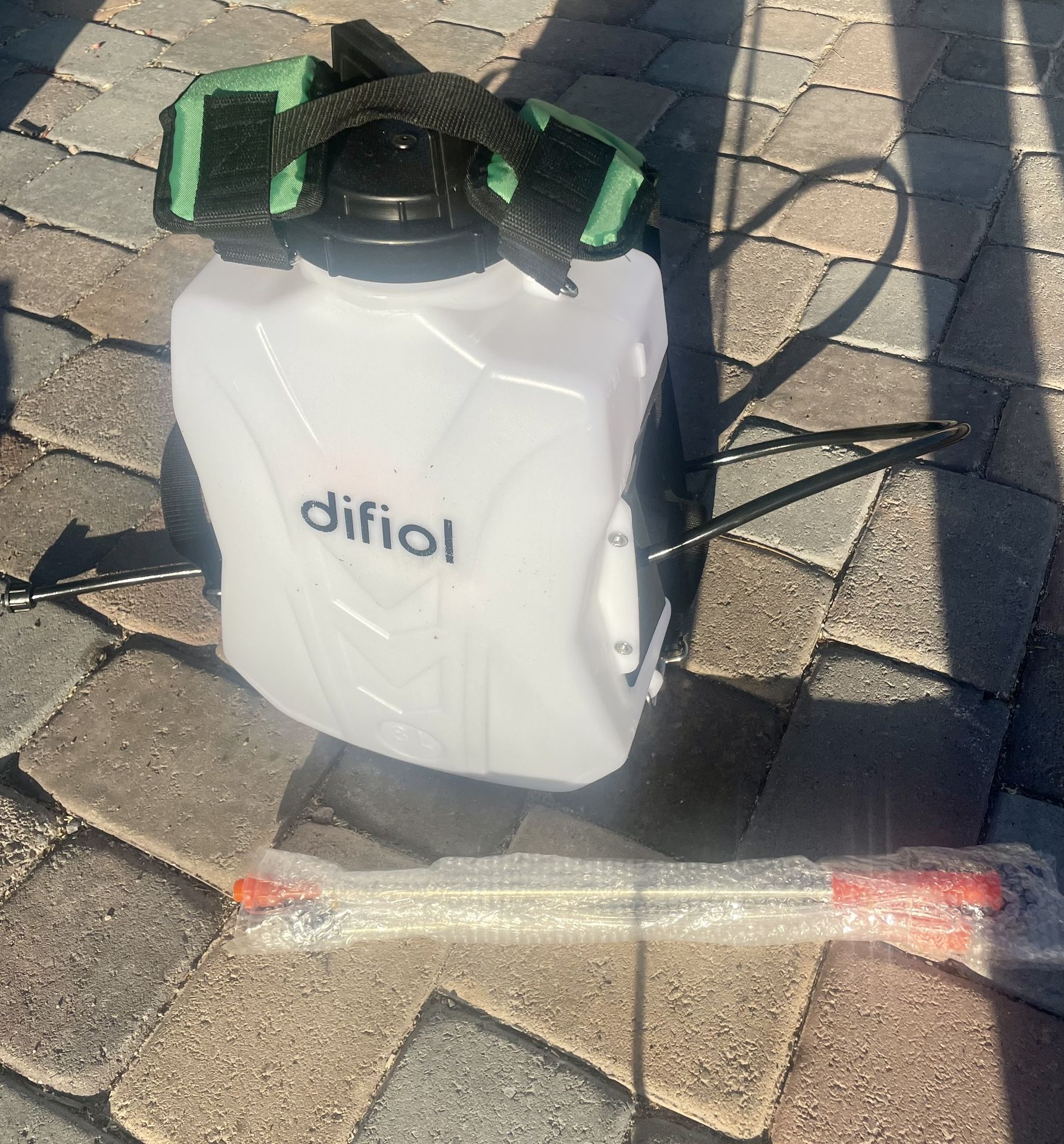 Difiol Battery Powered Backpack Sprayer 2 Gallon Electric Sprayer