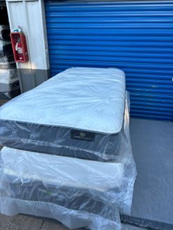 Twin Xl Size Mattress And Box Spring 