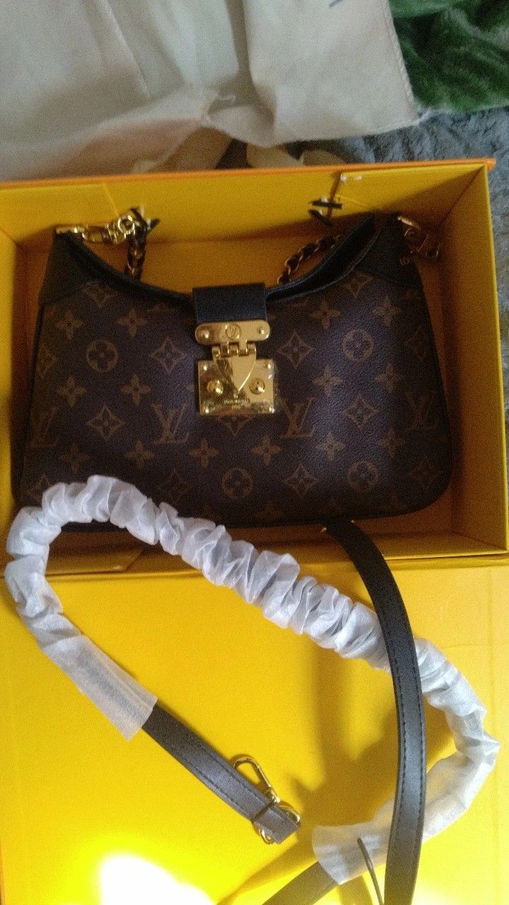Louis Vuitton Purse