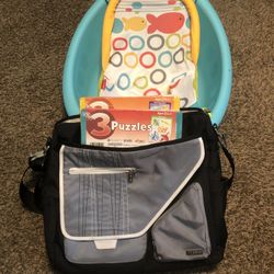Baby 🧼 Tub and Baby bag New And 4 Games Puzzles New 