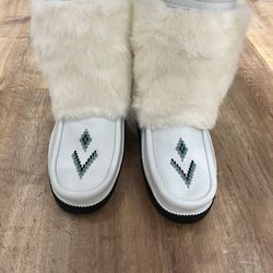 White  women's  warm boots