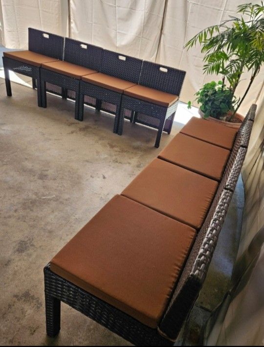 Patio Dining Set /Outdoor Furniture/Cash Only