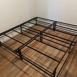 Metal Bed Frame. 