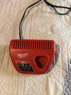 M12 Milwaukee Charger