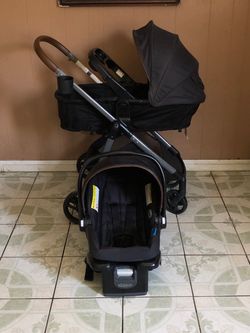 LIKE NEW GRACO MODES NEST TRAVEL SYSTEM STROLLER CAR SEAT AND BASSINET 3 IN 1