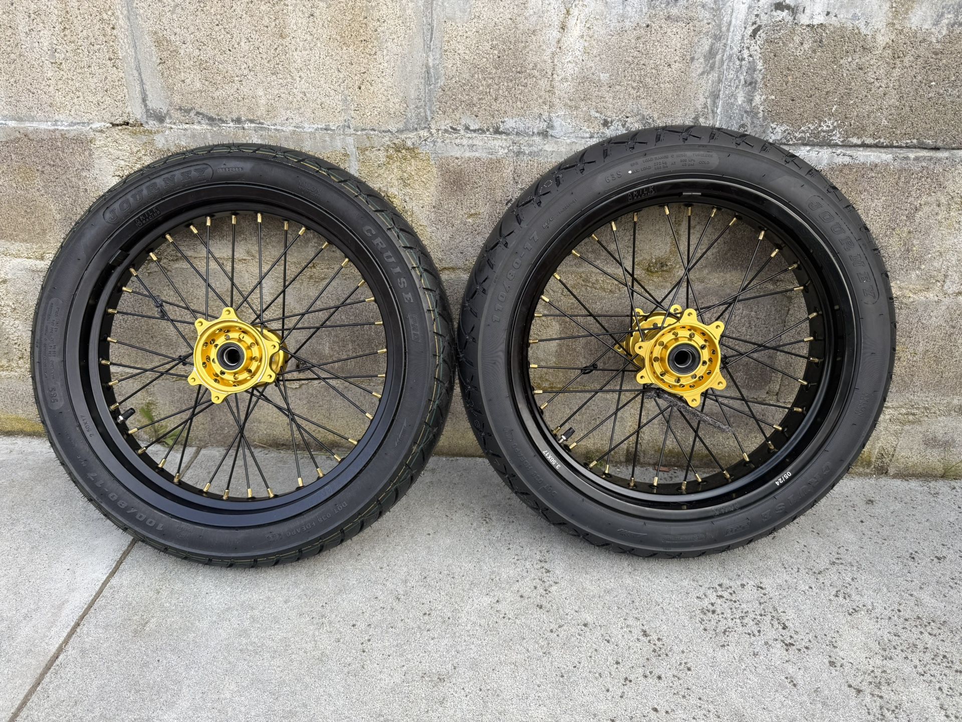 CUSTOM 17’ Surron Ultra Bee Supermoto Wheelset