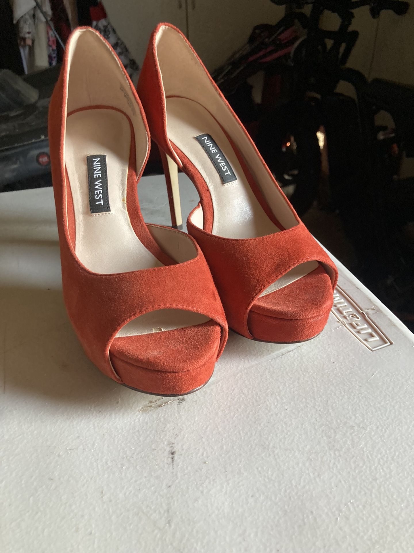 Nine West Pumps/high Heels Size 5 1/2