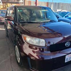 2009 Toyota Scion 