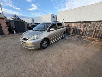 2004 Toyota mobility van