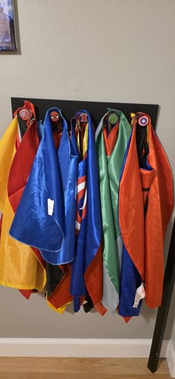 Super HEROS Capes With Rack