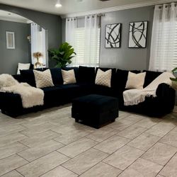 Black Sectional Sofa 
