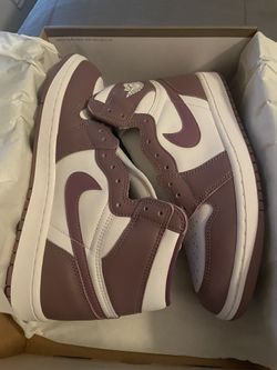 Jordan 1 Retro High Og Mauve
