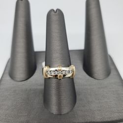 14kt Yellow Gold Ring