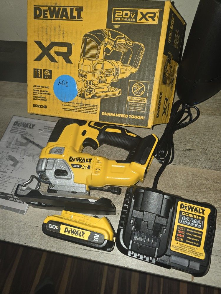 DEWALT 20V BRUSHLESS XR CORDLESS JIGSAW 