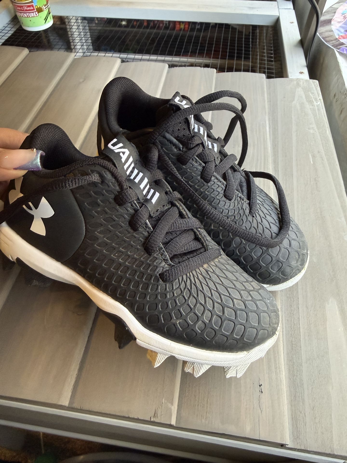 Baseball cleats