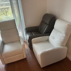 3 Sofas 1 Gris Y 2 Blancos 