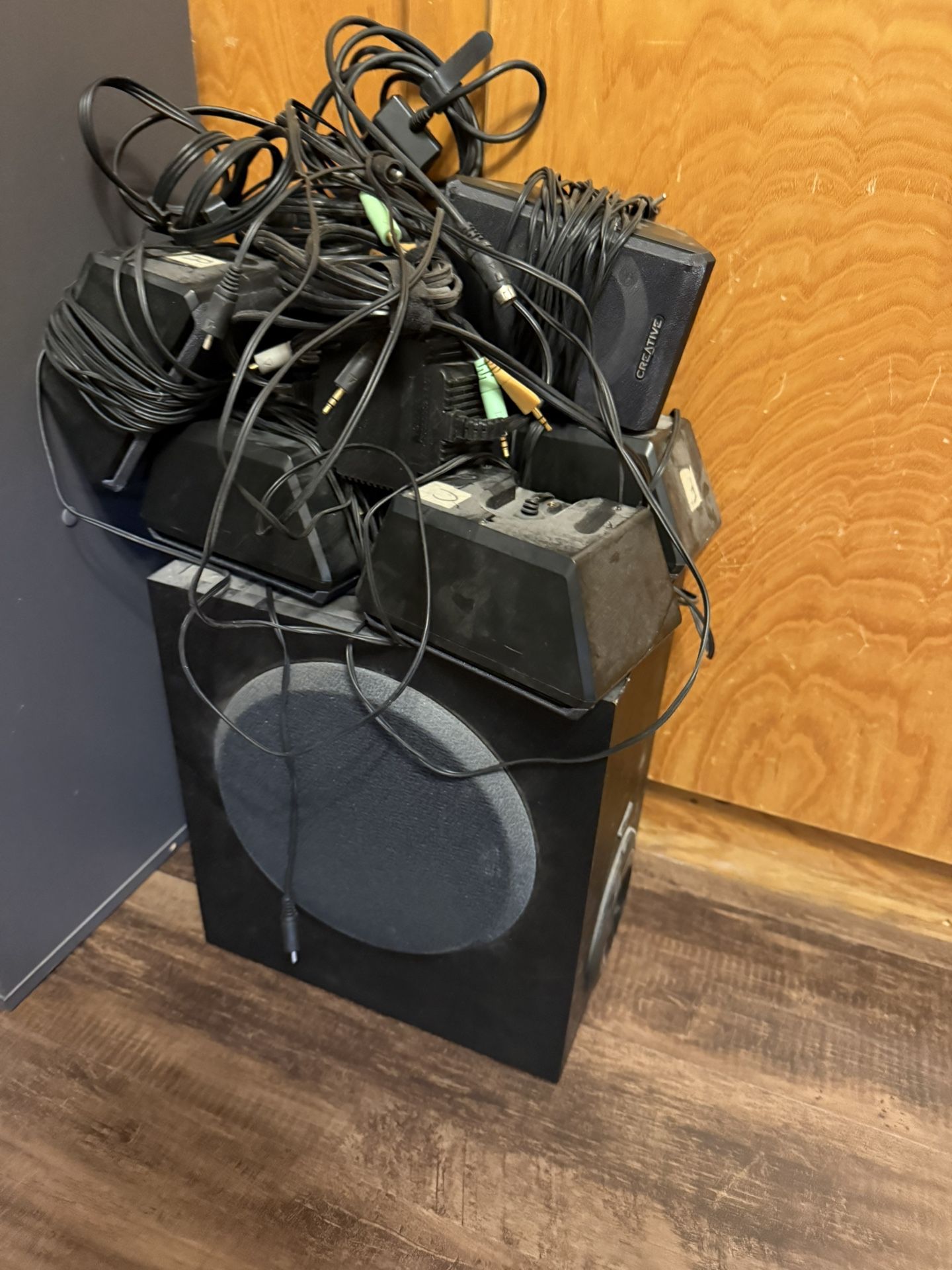 7.1 Surround Sound Speakers