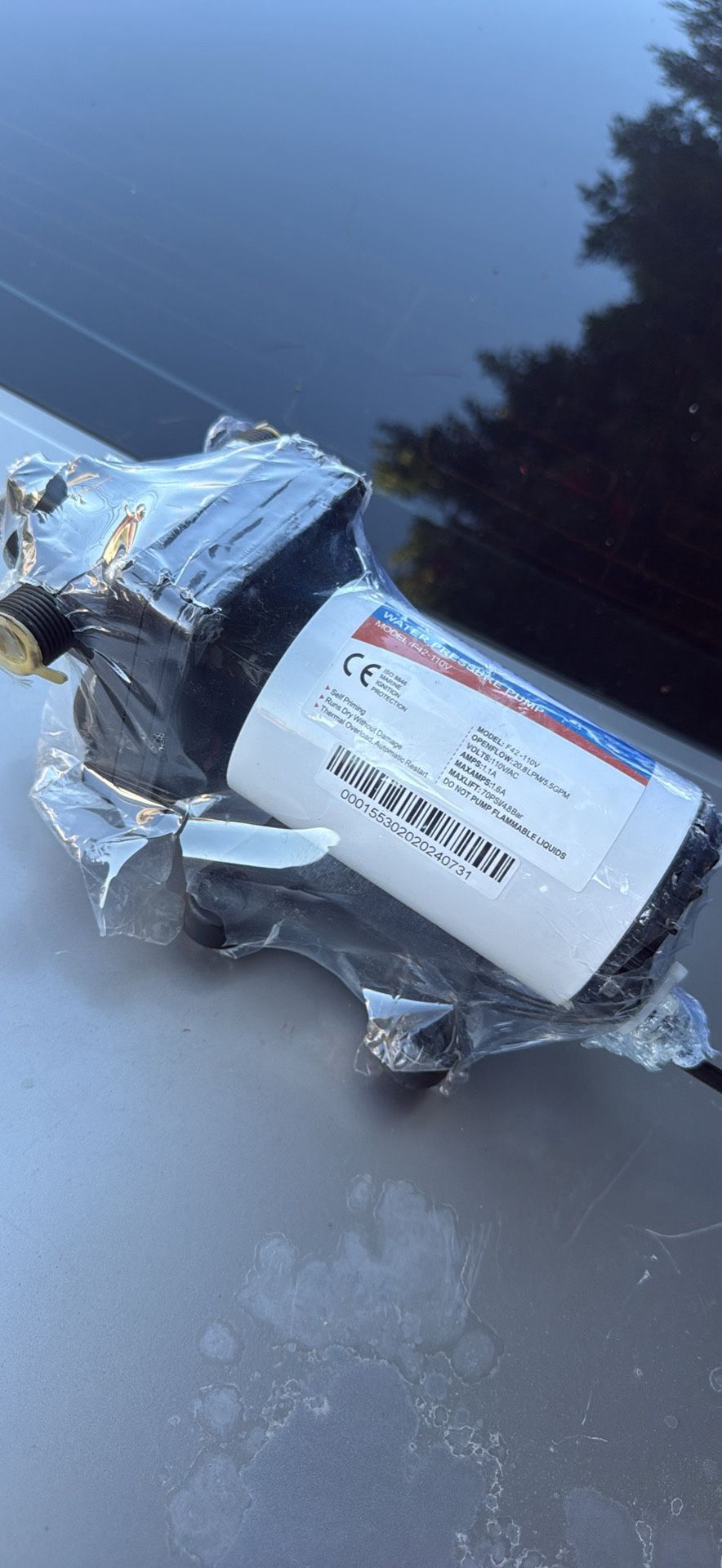 12V Electric Diaphragm Pump Automatic Self Priming for Motorhome Yacht Boat Garden