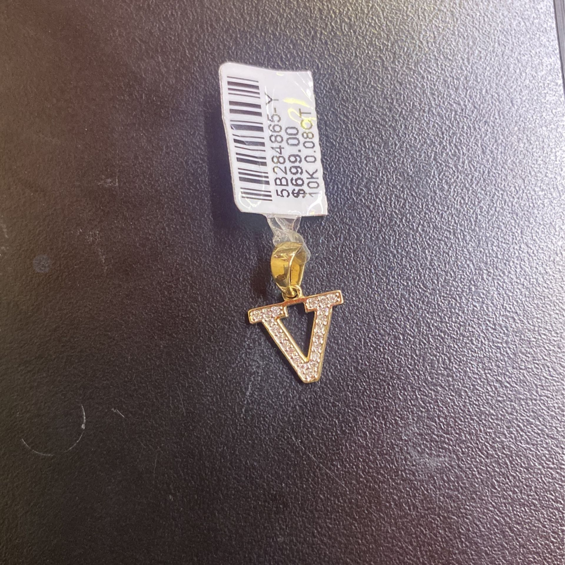 10 KT Real Gold & Diamond Pendant