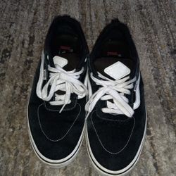 Size 13 Men Black Vans Shoes