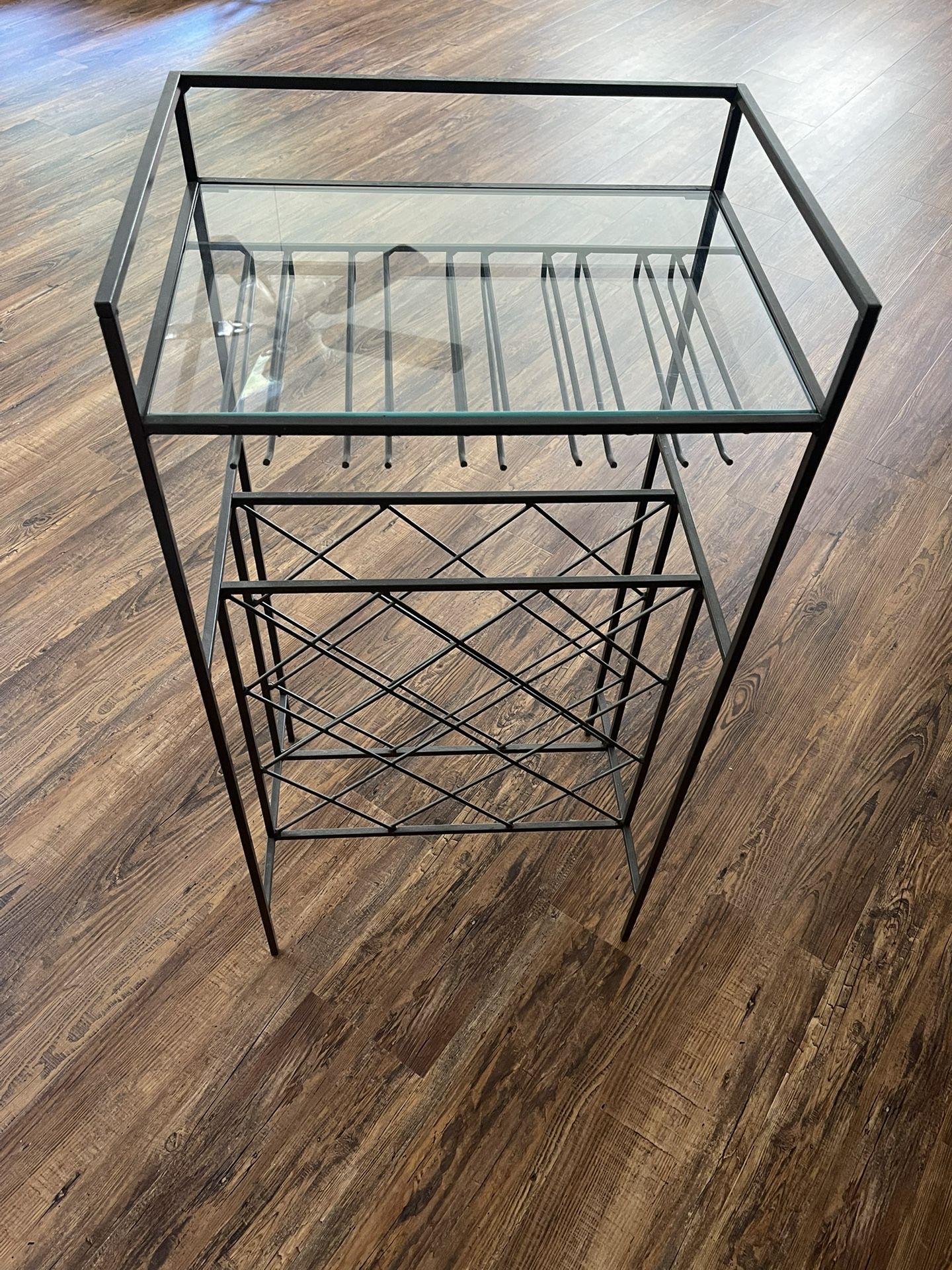 12 Bottle Standing Wine Rack