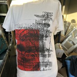 Billie Eilish Never Know How To Please T-Shirt size xs as is condition