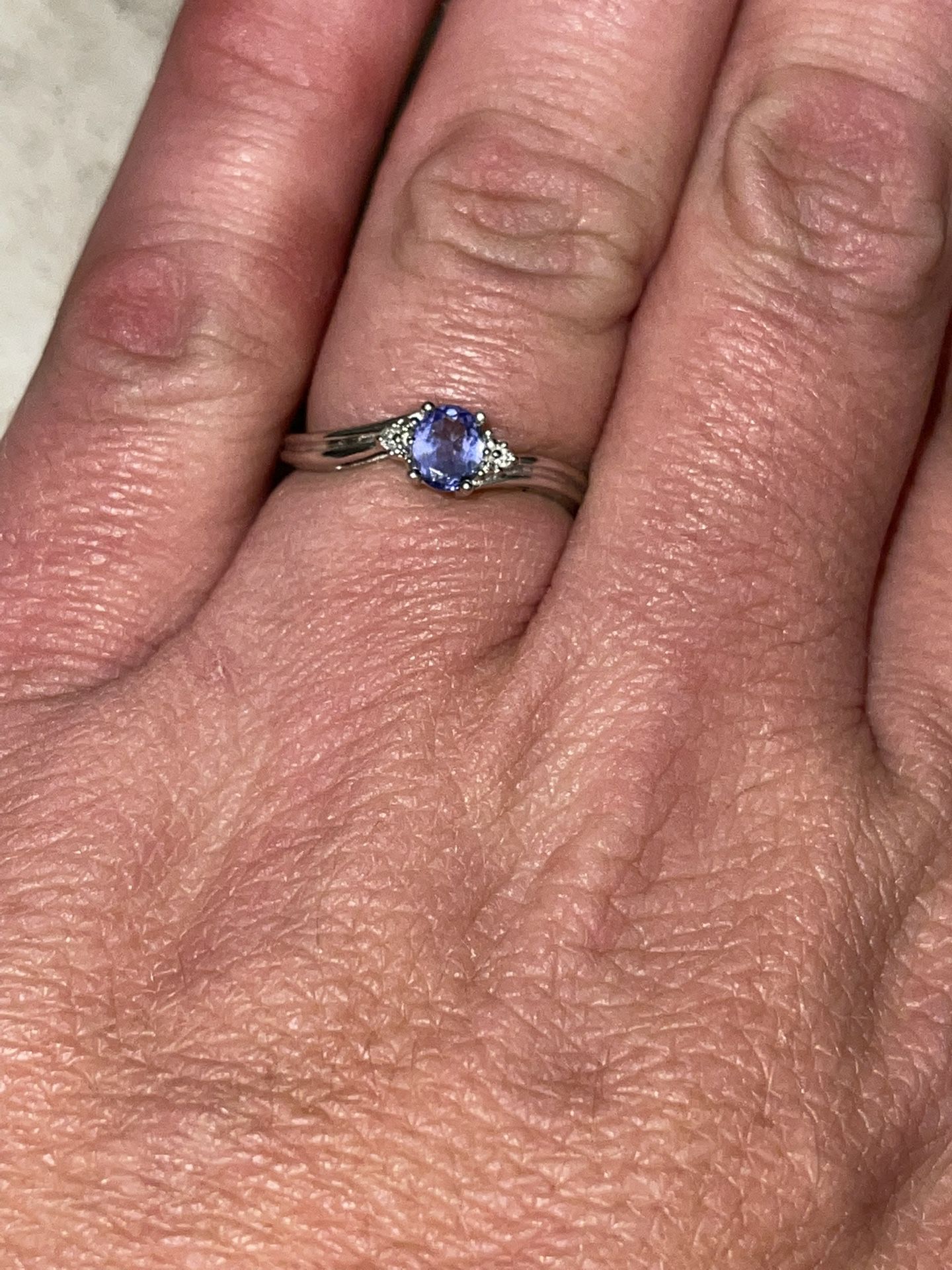 18k White Gold 1Ct. Lavender Sapphire Ring With Diamond Accent 