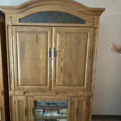 Beautiful Solid Wood Entertainment Center/Armoire