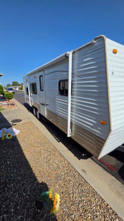 Travel trailer 24 ft weekender 2010
