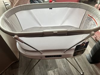 fisher price luminate bassinet with bluetooth functions