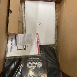 Brand New Epik 11.6″ Chromebook 1.8GHz 4GB 32GB SSD White