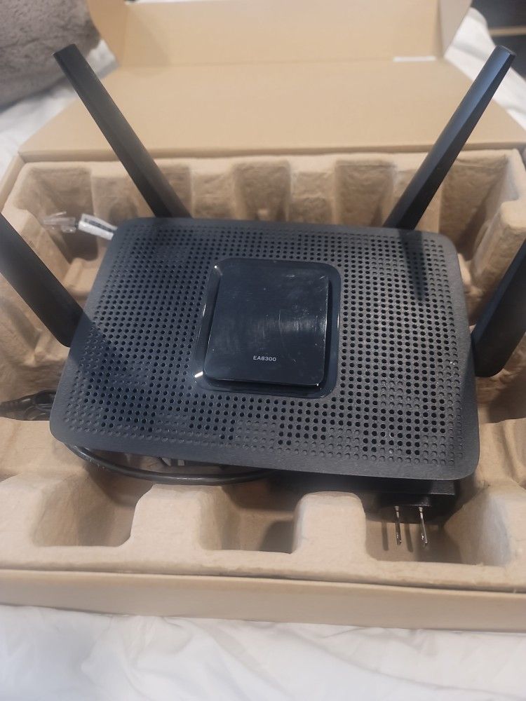 WIRELESS ROUTER