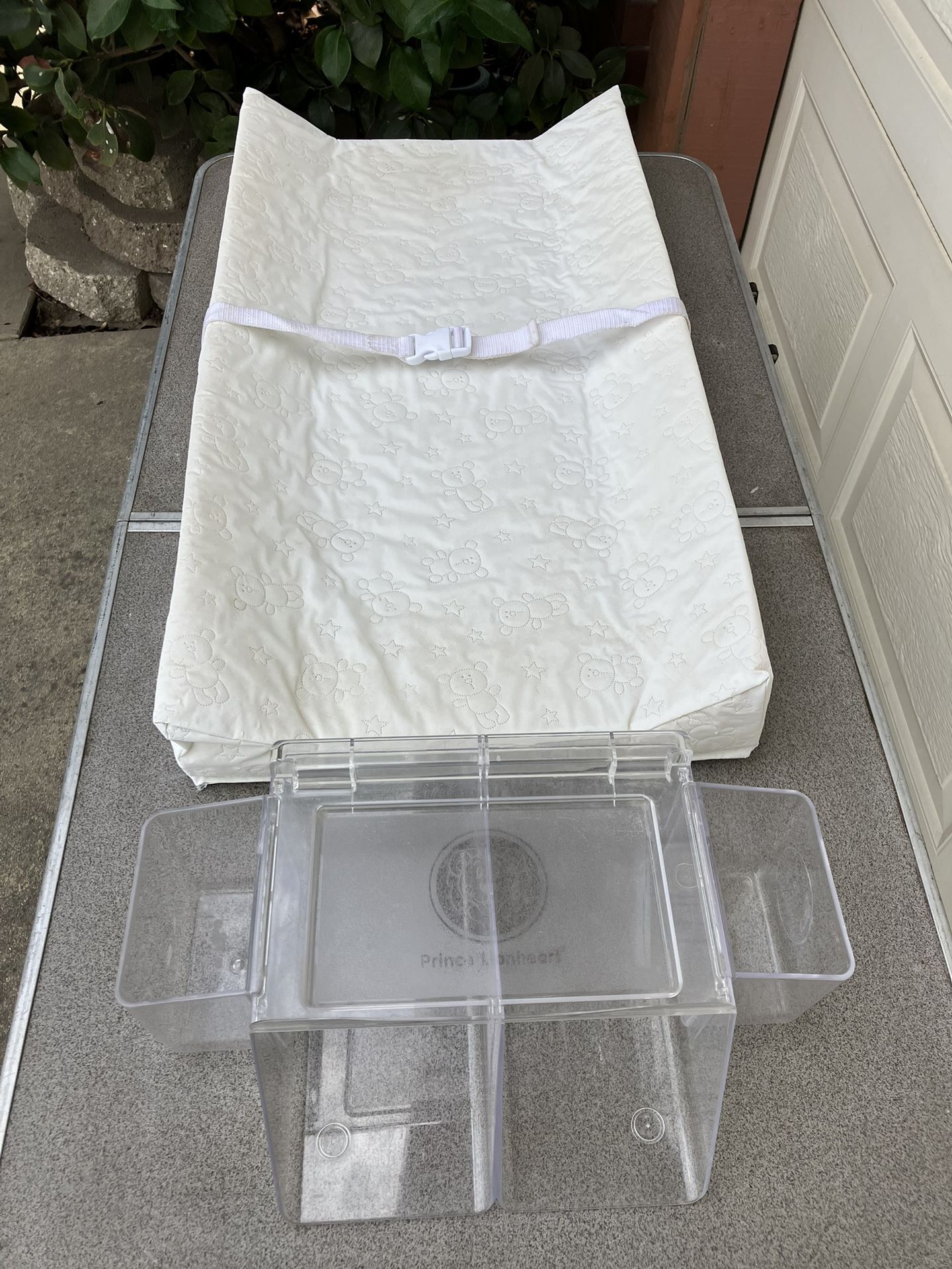 Changing Pad & Diaper Organizer