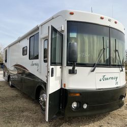 2002 Winnebago 
