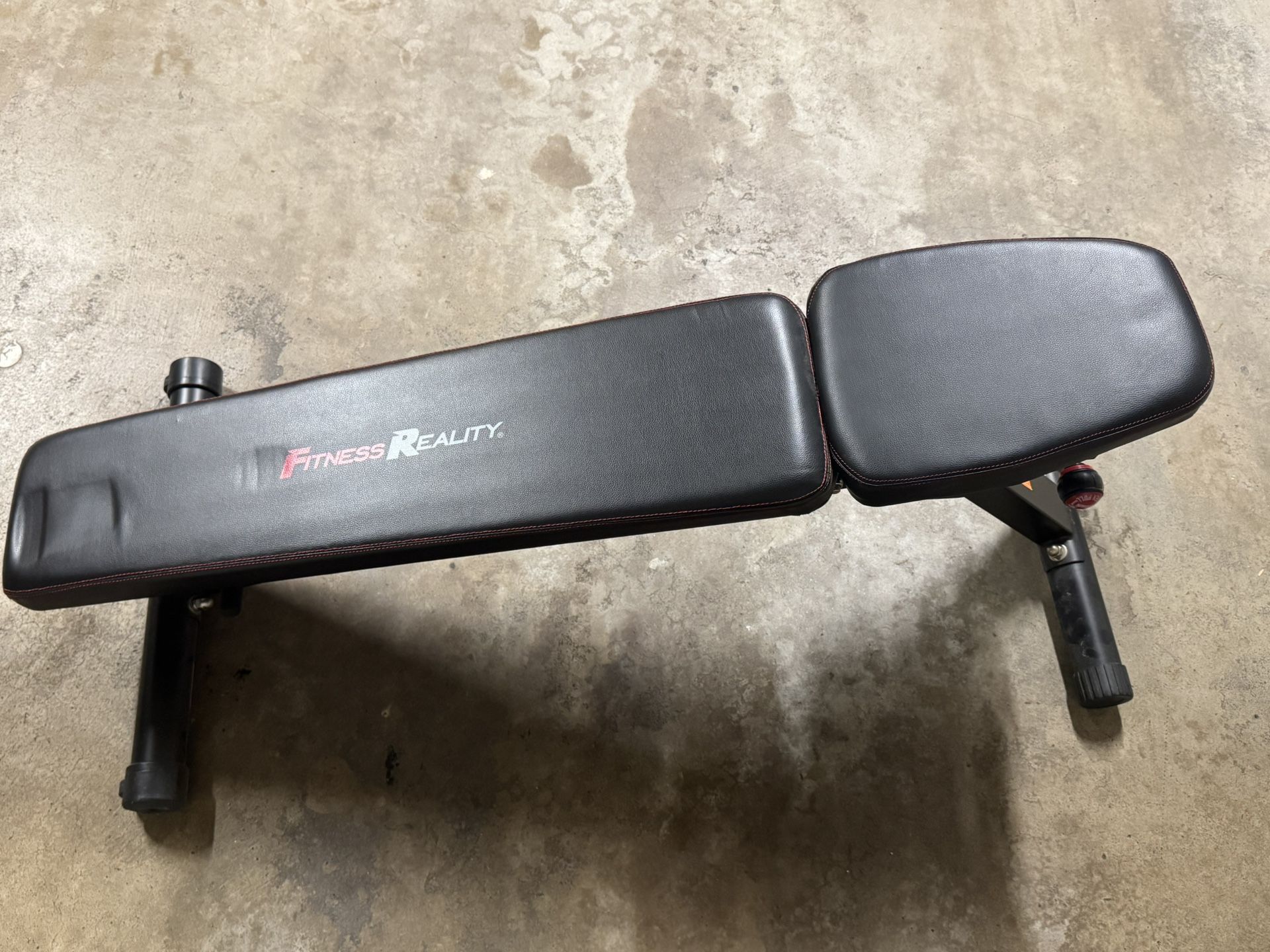 Adjustable Weight Bench
