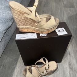 Gucci Crème Wedges