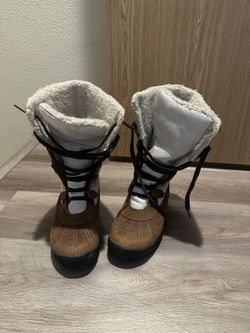 Timberland Woman's Mt. Hayes Tall Waterproof Boots White / Brown